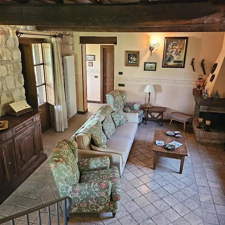 Il Casale Del Conte 샬레 *